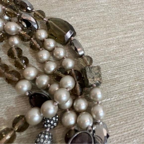 STELLA & DOT Glass Stone Pearls Sparkly Short Necklace - Picture 3 of 8